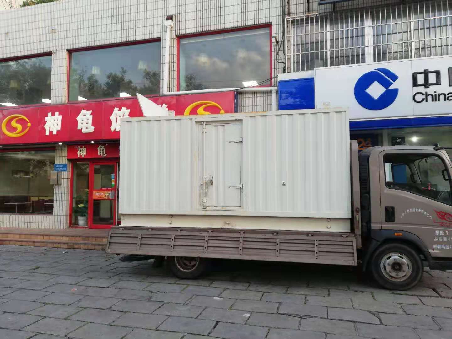 南川出租发电机-柴油发电机组错误的启动方式