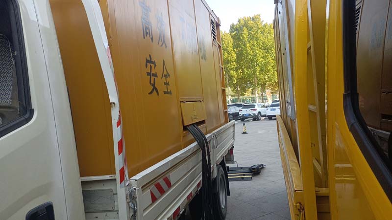 南川如何判断柴油发电机组和UPS电源的切换时间是否符合要求？